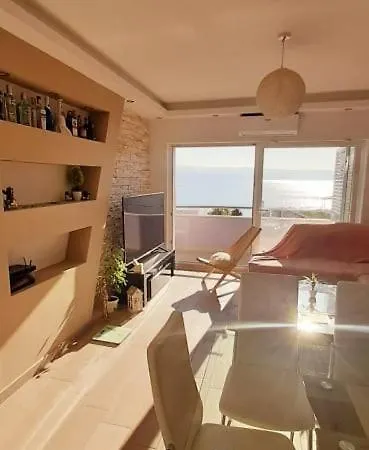 Neno Apartment Jesenice (Split-Dalmatia)