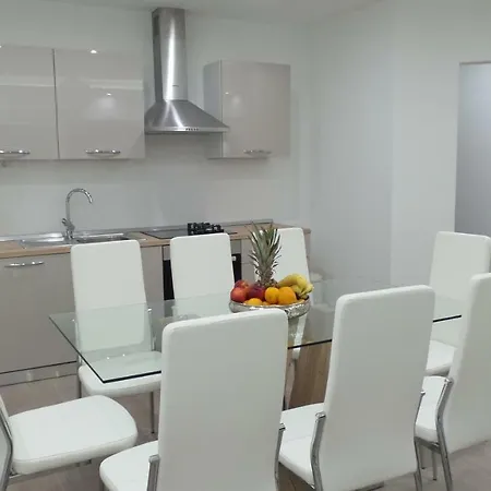 Apartment Neno *