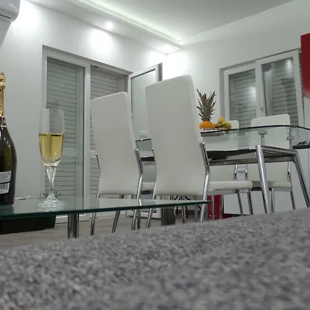 Apartman Neno *